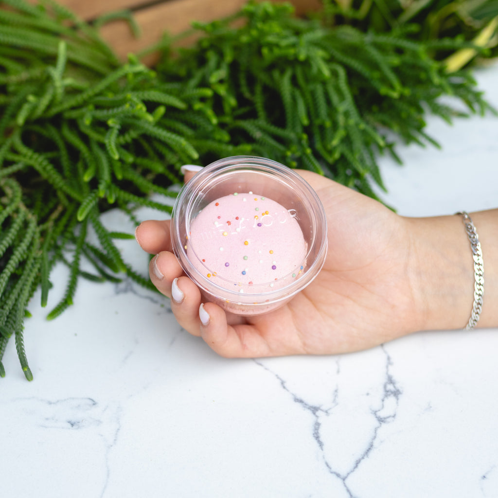 Reminisce Macaron Bundle